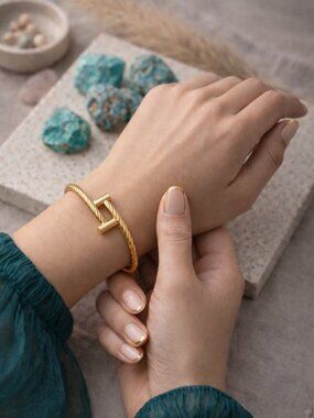 18k Gold Plated Stainless Steel Cable Cuff Bracelet Adjustable Wire Bangle 7.5"